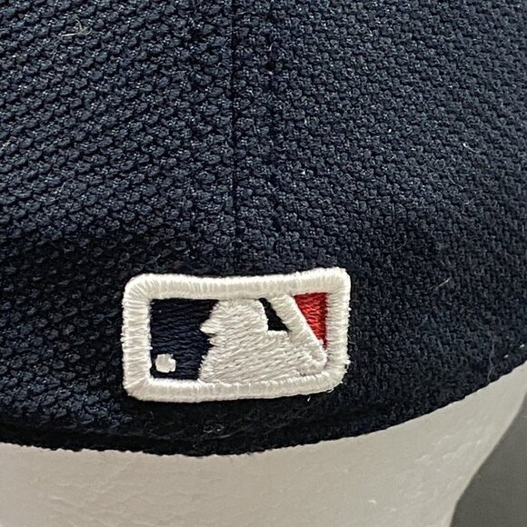 New York Yankees Ball Hat Cap Navy New Era Fitted Medium - Large MLB Baseball - Picture 4 of 11